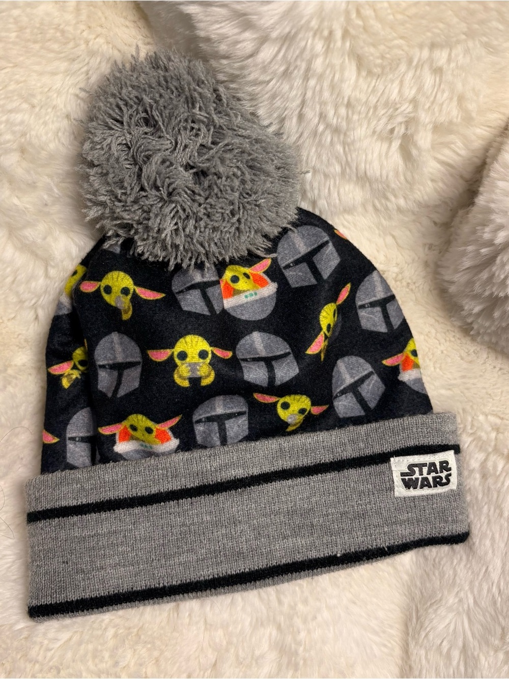 Star Wars Mandalorian Boy’s Beanie, NWOT, Never Used